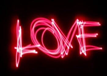 မပြည့်စုံတဲ့ အချစ်အဘိဓါန်